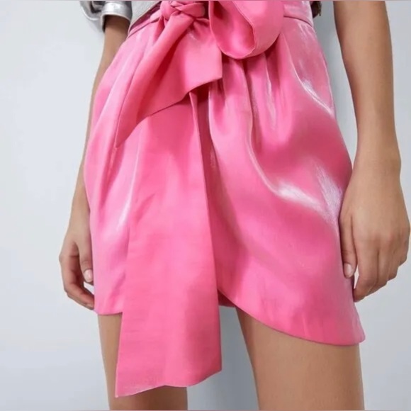 Zara Skirts Zara Woman Pink Mini Skirt With Bow Size S Poshmark